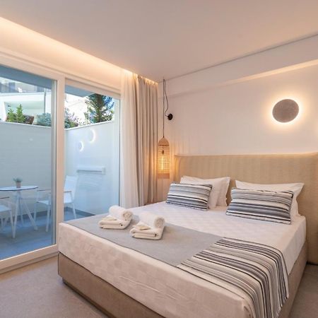Mirablue Luxury Residences (Adults Only) Pefkochori Ngoại thất bức ảnh